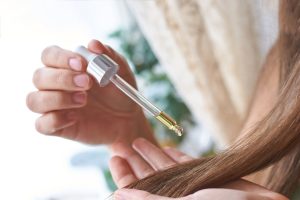 مراقبت از موهایتان با روغن تراپی
