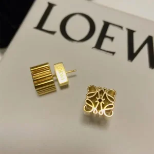 اکسسوری های برند Loewe 